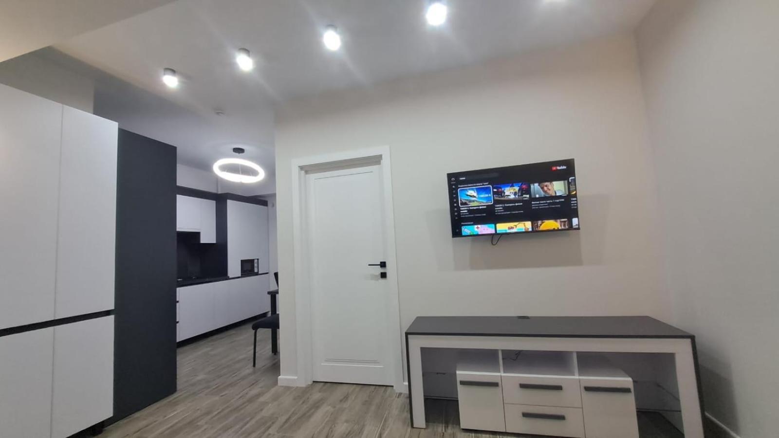 Аэропорт Кишинев 24&24 Lejlighed Eksteriør billede